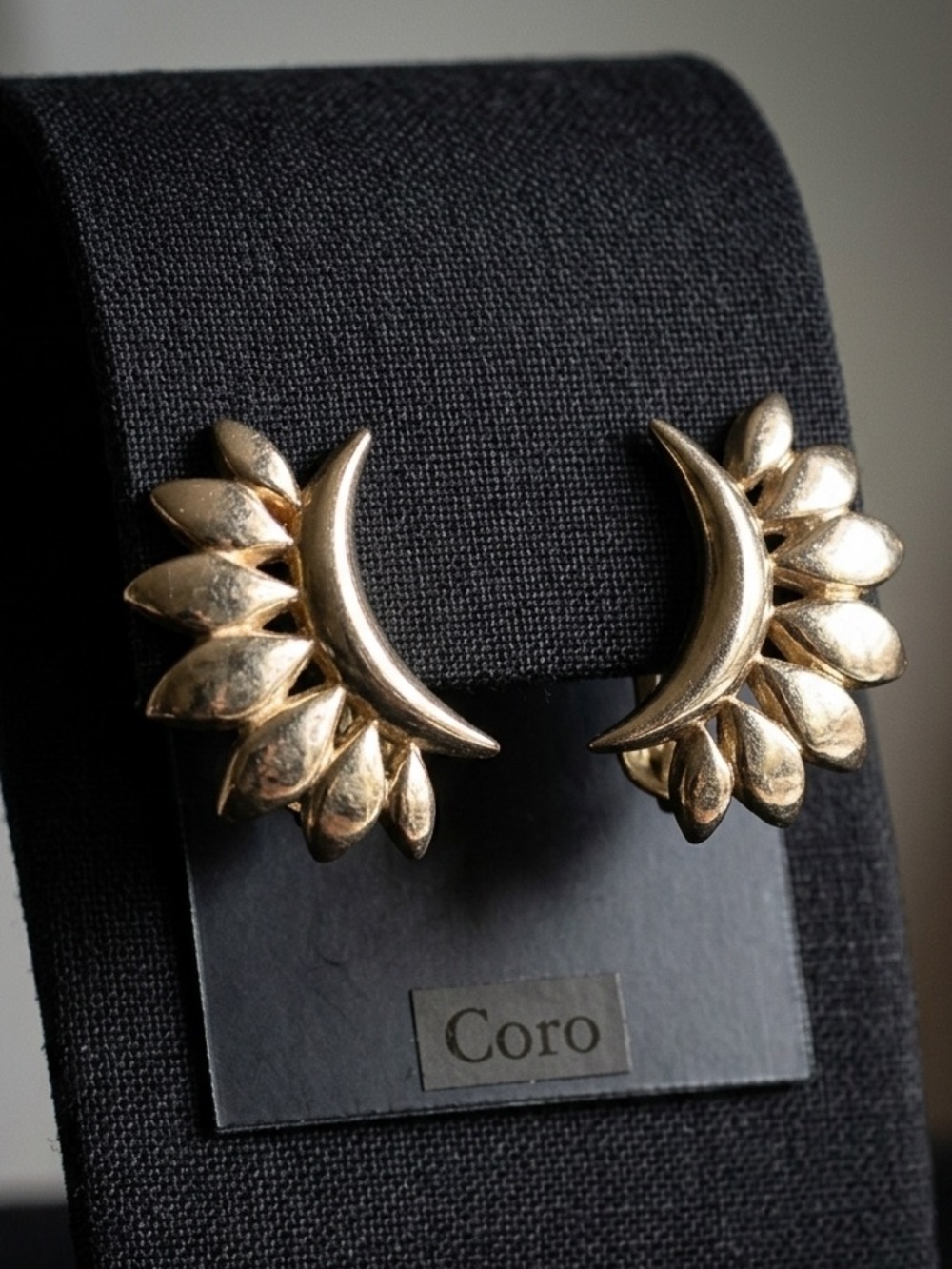 Vintage Coro Clip on Earrings Gold Art Deco 1087